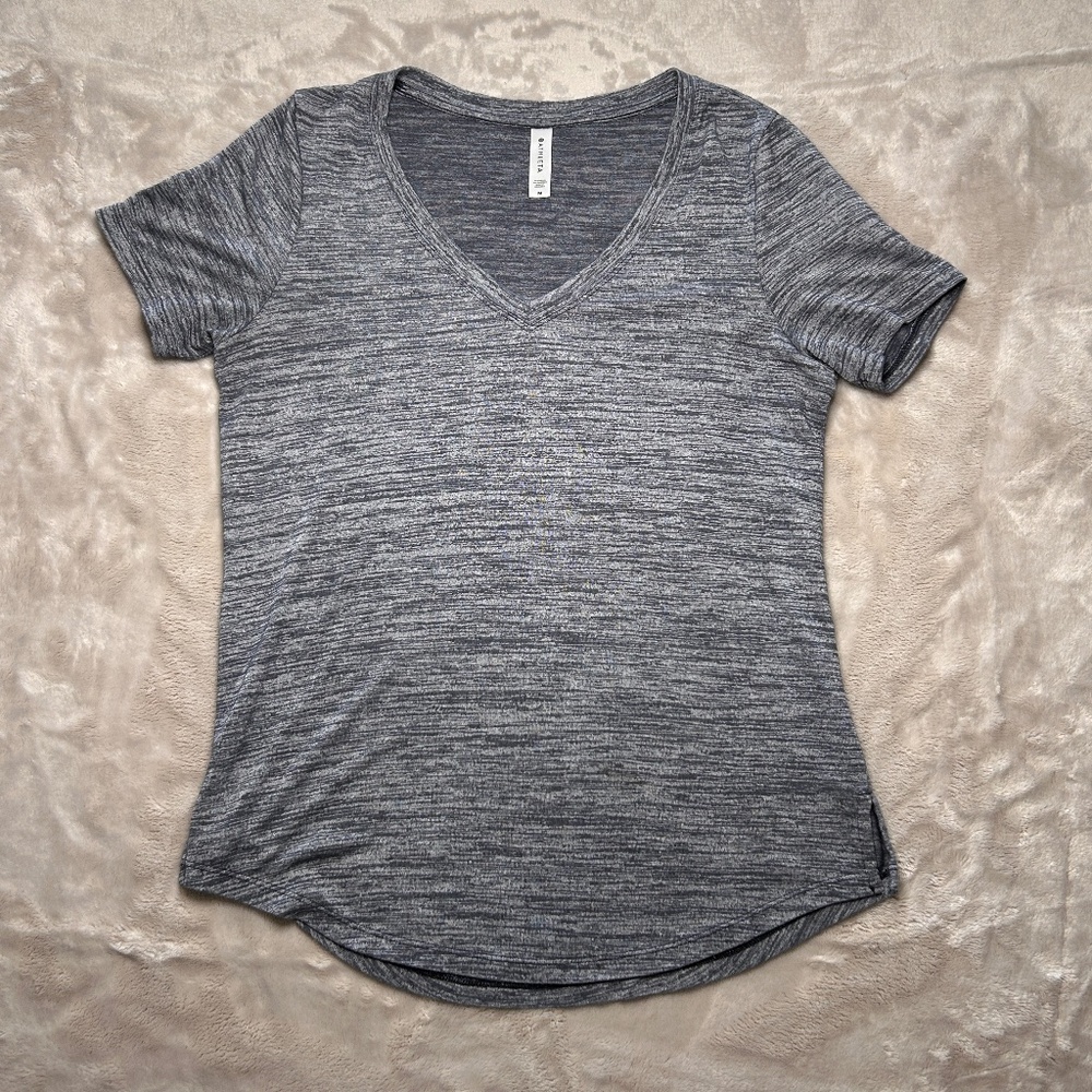 Athleta V Neck Short Sleeve Top Size M Womens Gray Everyday Tee Casual